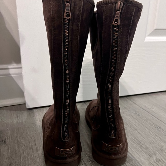 Ugg Boots - Picture 2 of 3